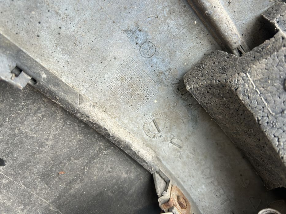 Передний бампер на мерседес w210