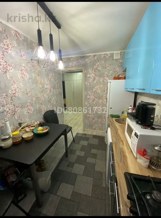 Продам 2 ком квартиру  1/5