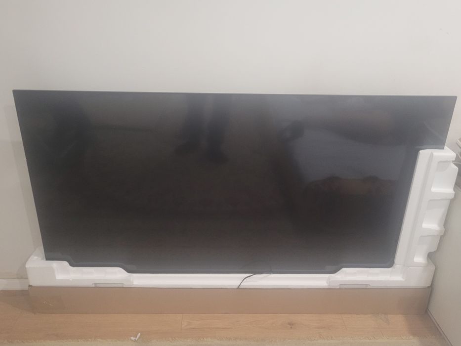 Телевтзор artel .