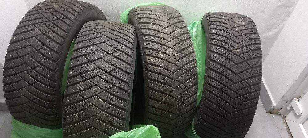 Продам шыны   на машыну