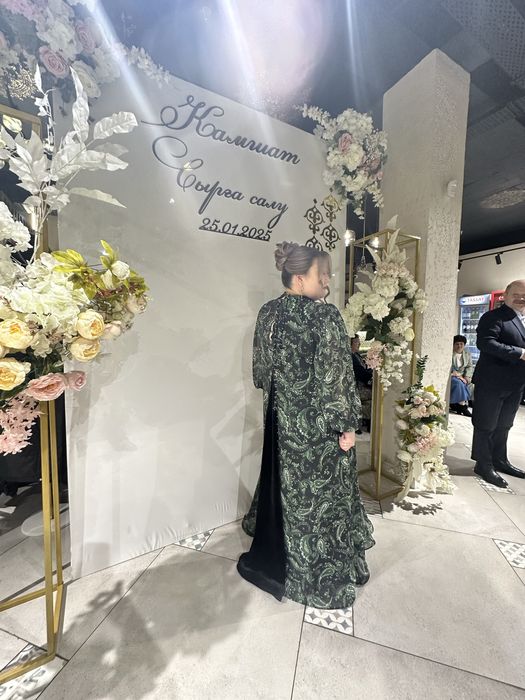 Платье очень красивое