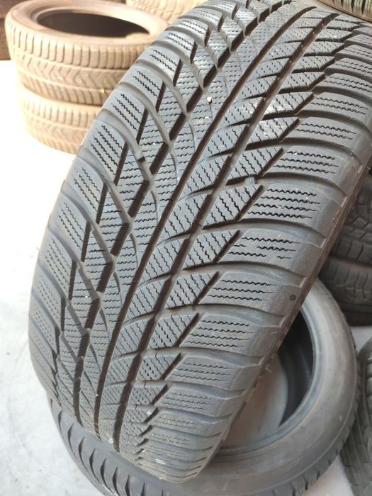 2 бр зимни 225/45/18 Bridgestone
