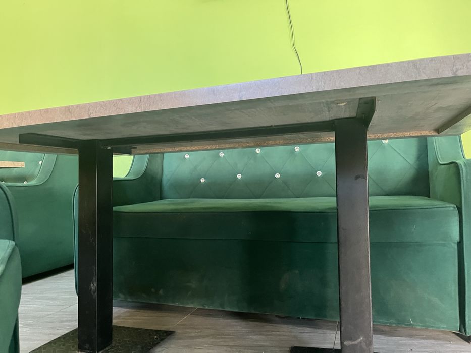 Продам стол диван для общепита