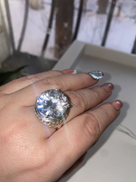 Продам кольцо