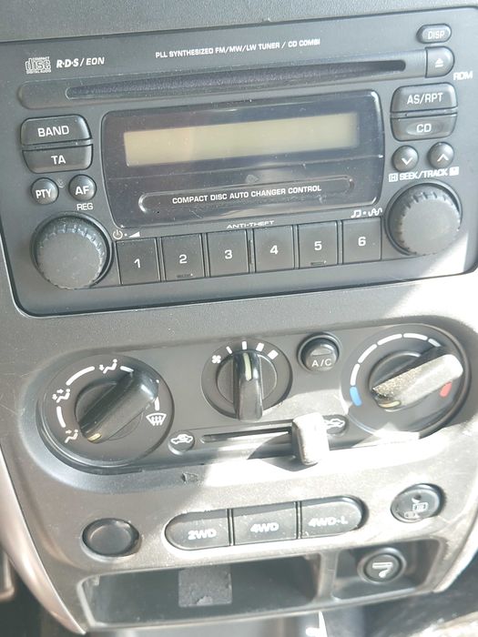 Vand Suzuki Jimny avariat, an 2005 BENZINA 1,3