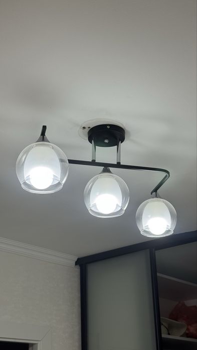 Люстра в отличном состоянии