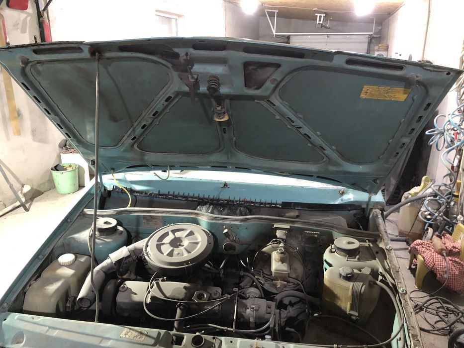 Продам капот на ваз 21099