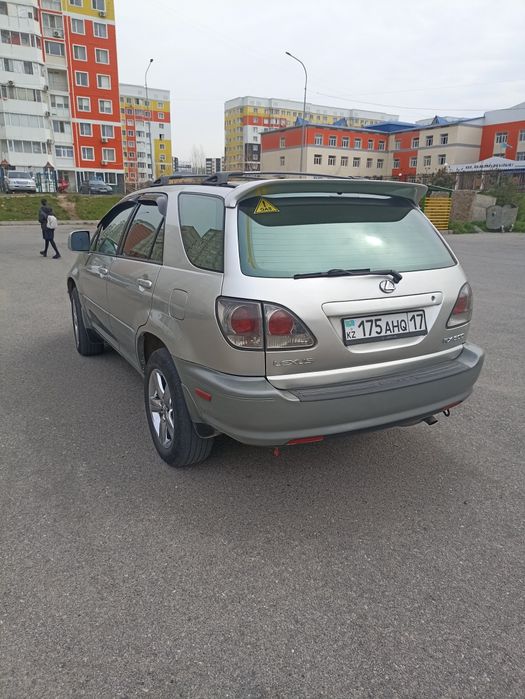 Продам авто Лексус RX 300