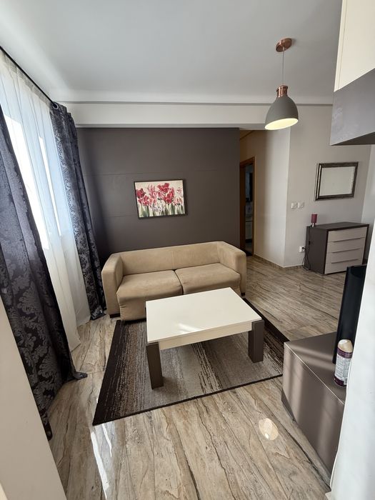 Inchiriez apartament cu o camera centru