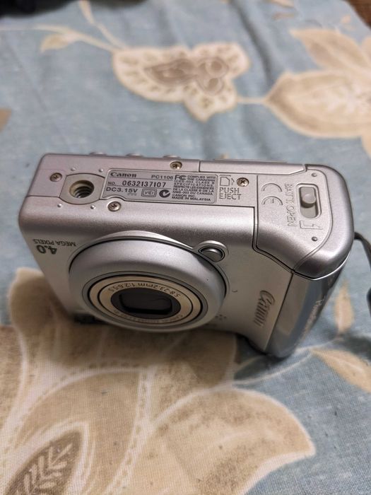 Canon PowerShot A520 фотоапарат + аксесоари