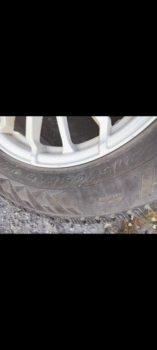 Продам диски R-16, с шинами (зима+шипы))