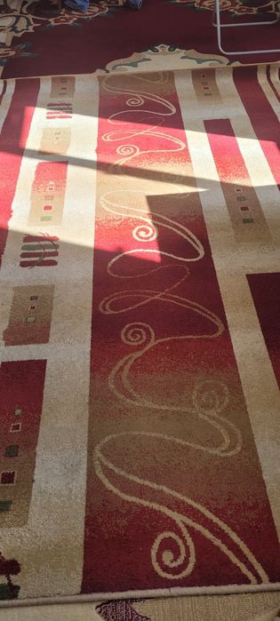 Дорожки ковровые в отличном состоянии