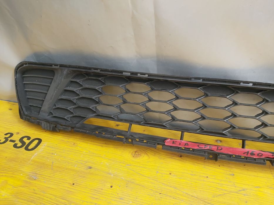 Грил решетка броня Kia Seed 3