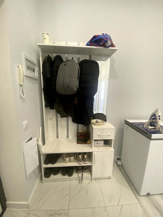 Шкаф в прихожую.