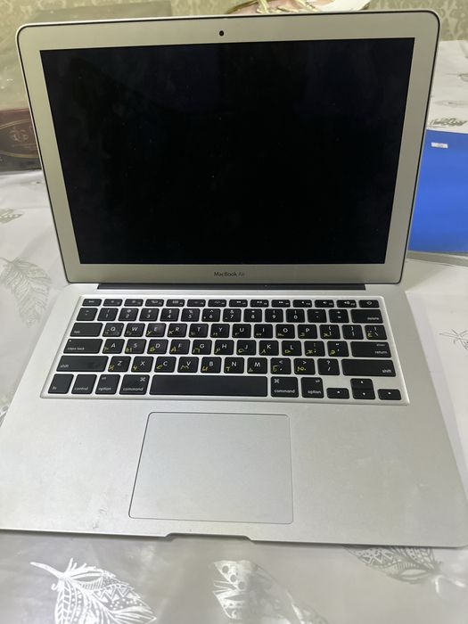 MacBook Air 13 (2011)
