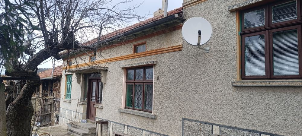 Селски имот къща!