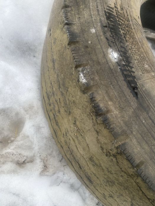 Продам покрышку на фуру