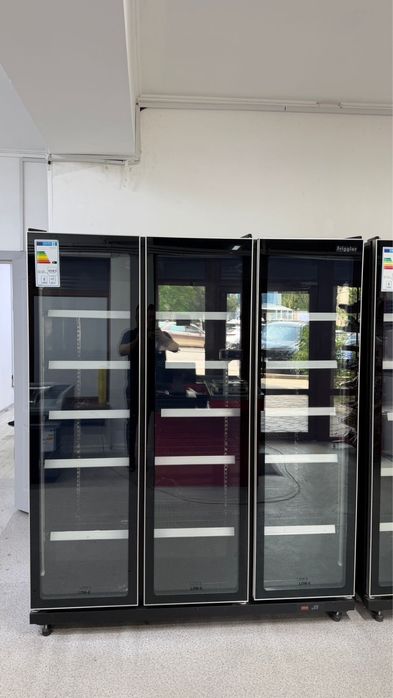 Продается большой холодильник