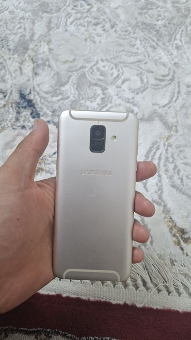Samsung A6 kareyiski