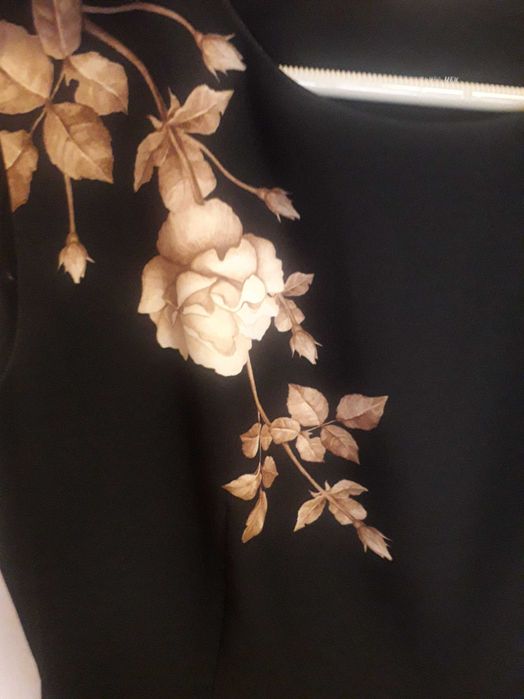 Рокля на DiKa...