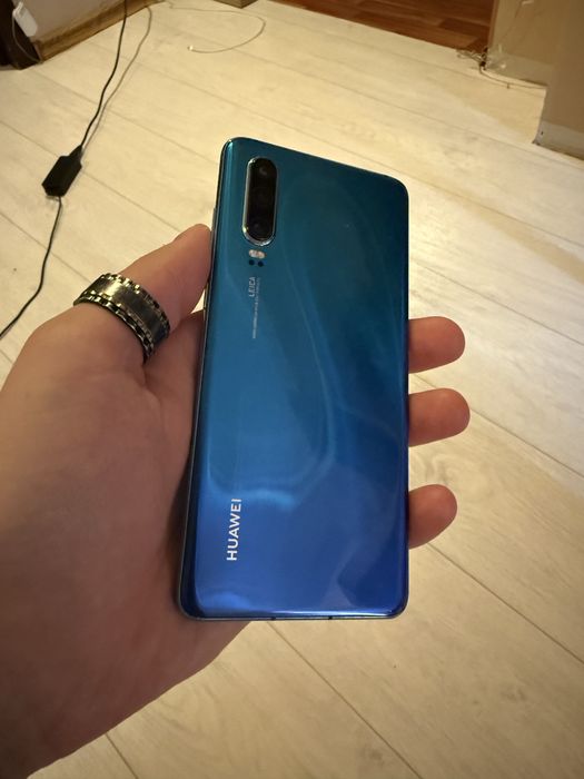Продам Huawei p30