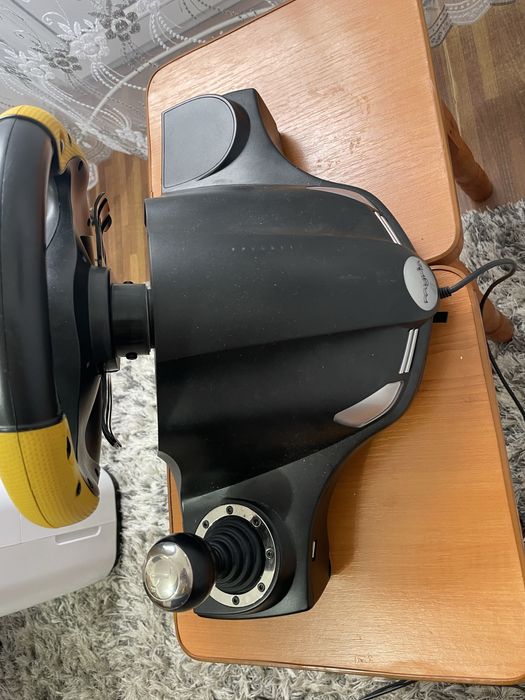 Vand volan gaming Myria