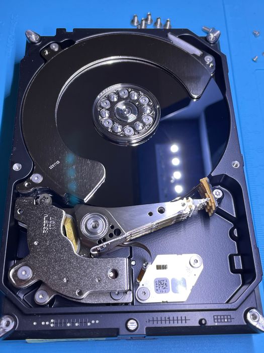 Reparat disk-uri HDD interne si externe, recuperarea datelor