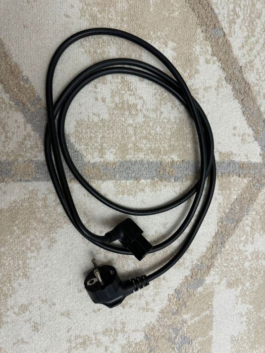 Телевизор LG.