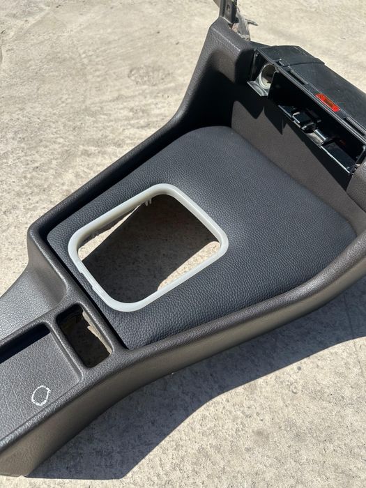 Полка площадка М МКПП BMW E32-34