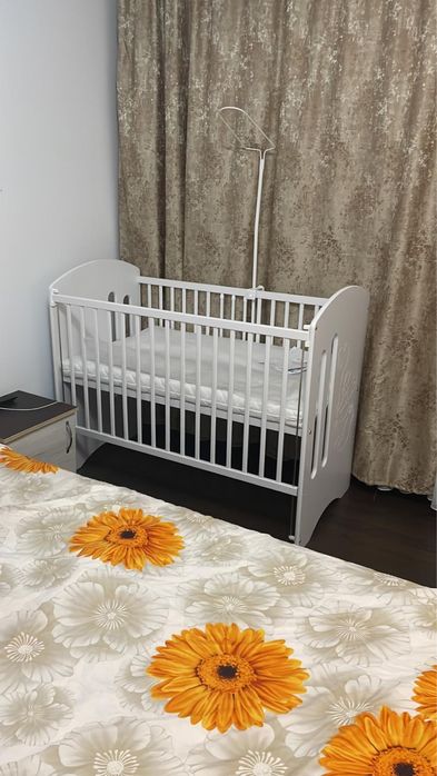 Patut bebe din lemn multifunctional