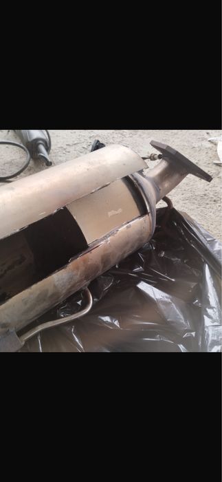 Catalizatoare auto si filtre de particule