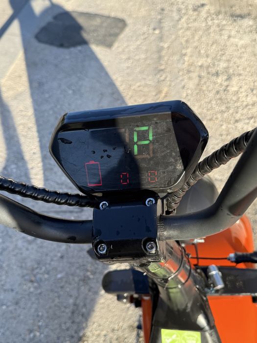 Citi chico scuter eltric dau si la schimb