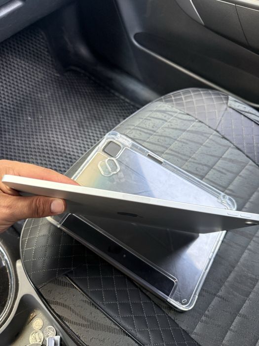 Ipad air 4 продаю