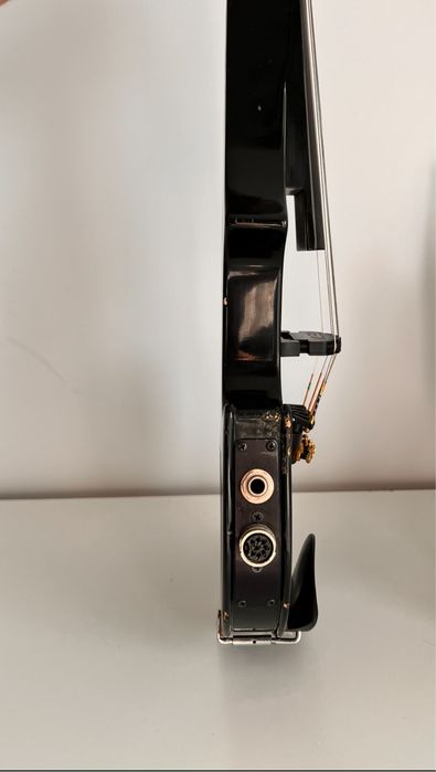 Vioara Zeta  JV45 2002