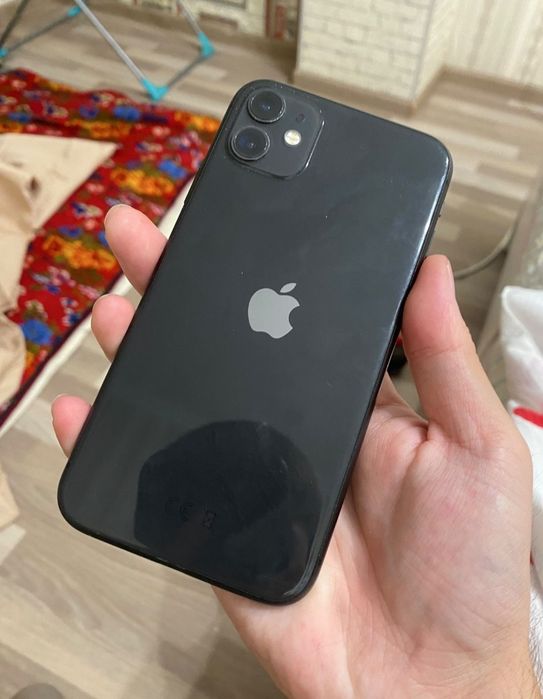 Срочно продам айфон 11