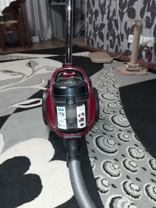 Продам пылесос BOSCH