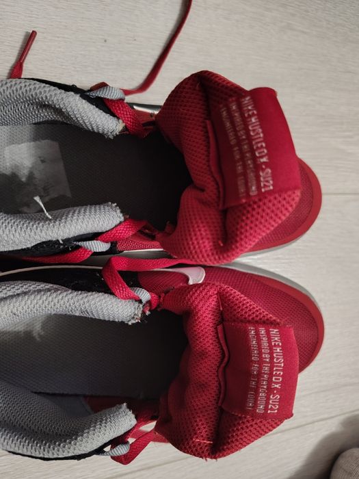 Маратонки Nike 36