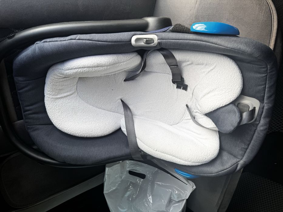 Продам автокресло