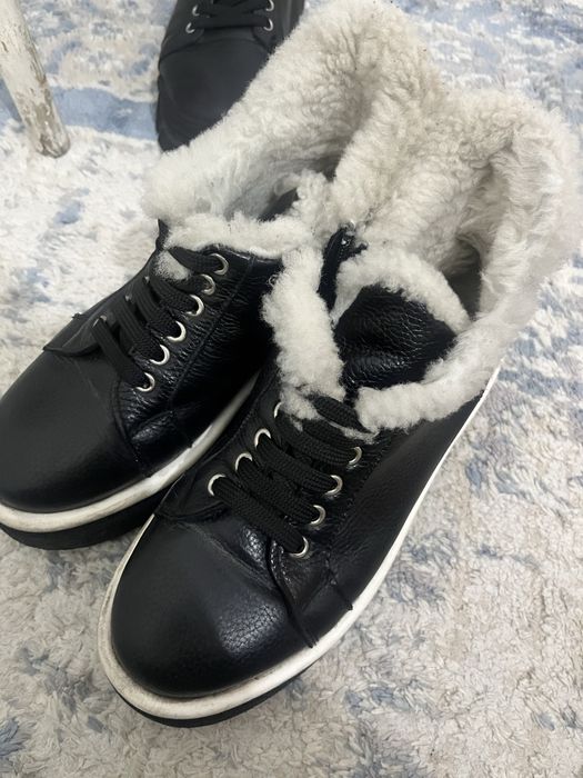 Продам обувь зимние