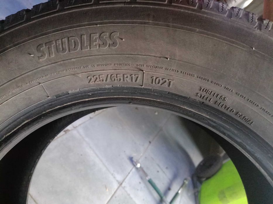 Зимние шины Nitto Sn2 Studless R17