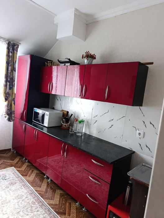 Продам  кухонный  гарнитур