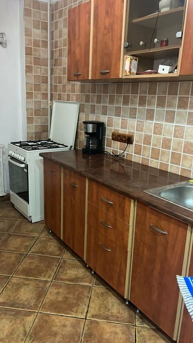 Super apartament cu 4 camere in București — fotografia 1