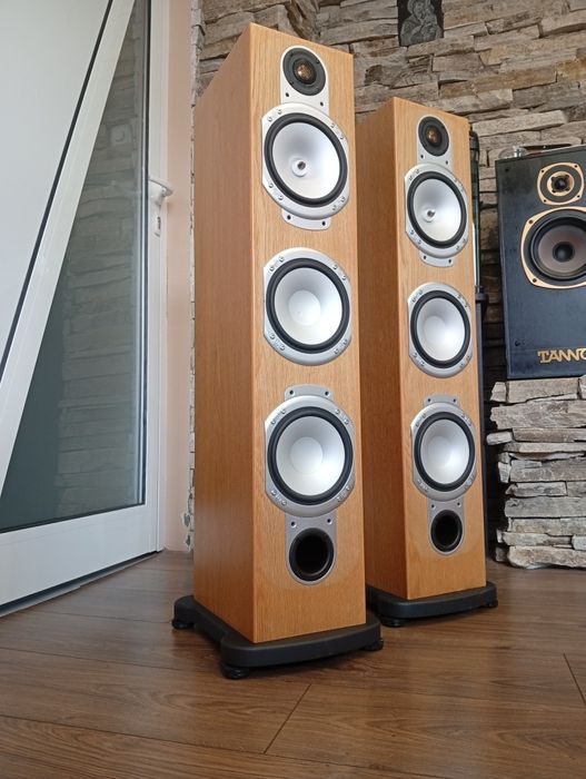 Тонколони MONITOR AUDIO Silver RS-8