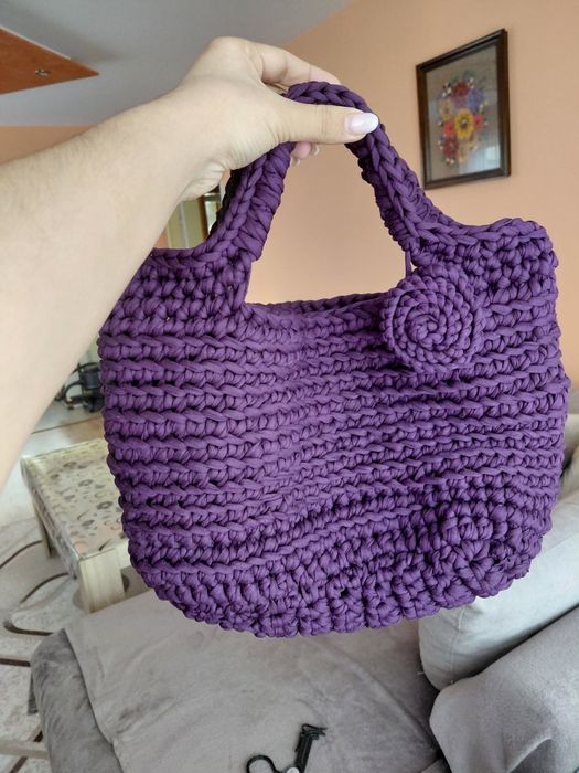 Ръчно плетена чанта – уникален модел 
Предлагам стилна ръчно изра