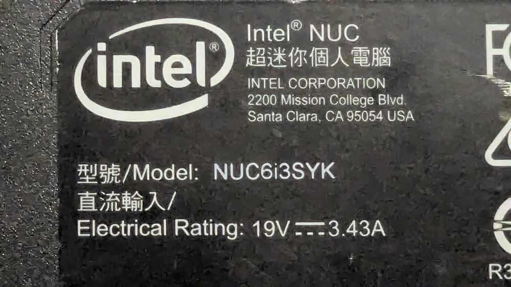 Intel NUC NUCi3SYK | Intel i3 6100U | 4GB DDR4 | 128GB M.2 SATA SSD