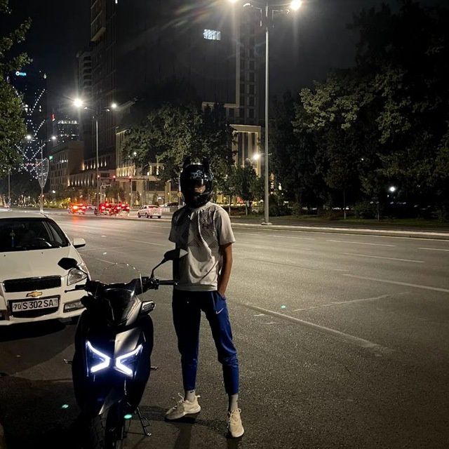 Stelmax skuter OBMEN BOR TELEFONGA AYFON sotiladi kami bor