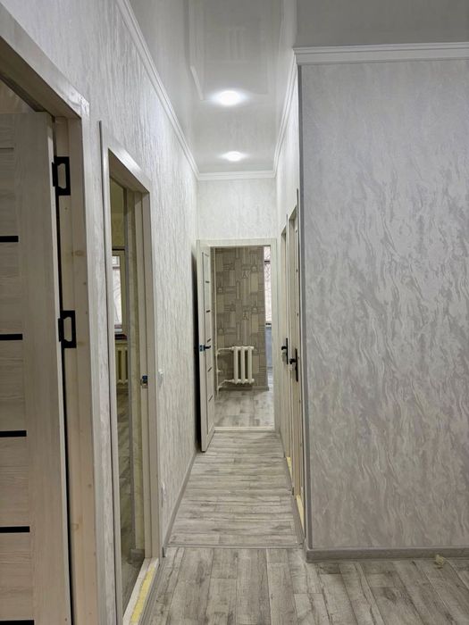 Продаётся 3 ком 2 этаж 10 мкр 25 школа