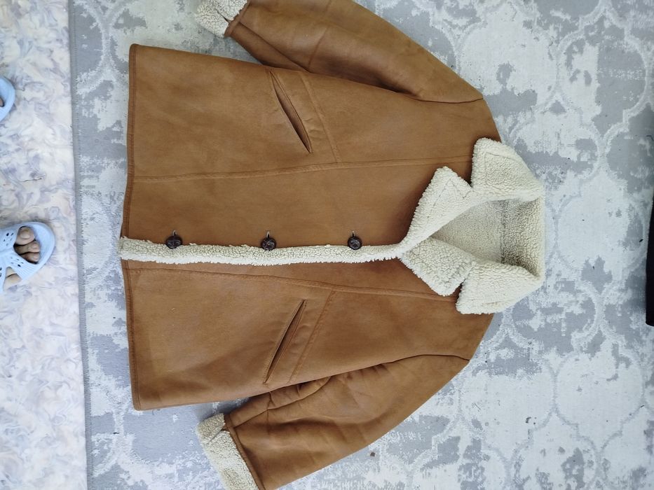 Продам куртки все по 3000 тг