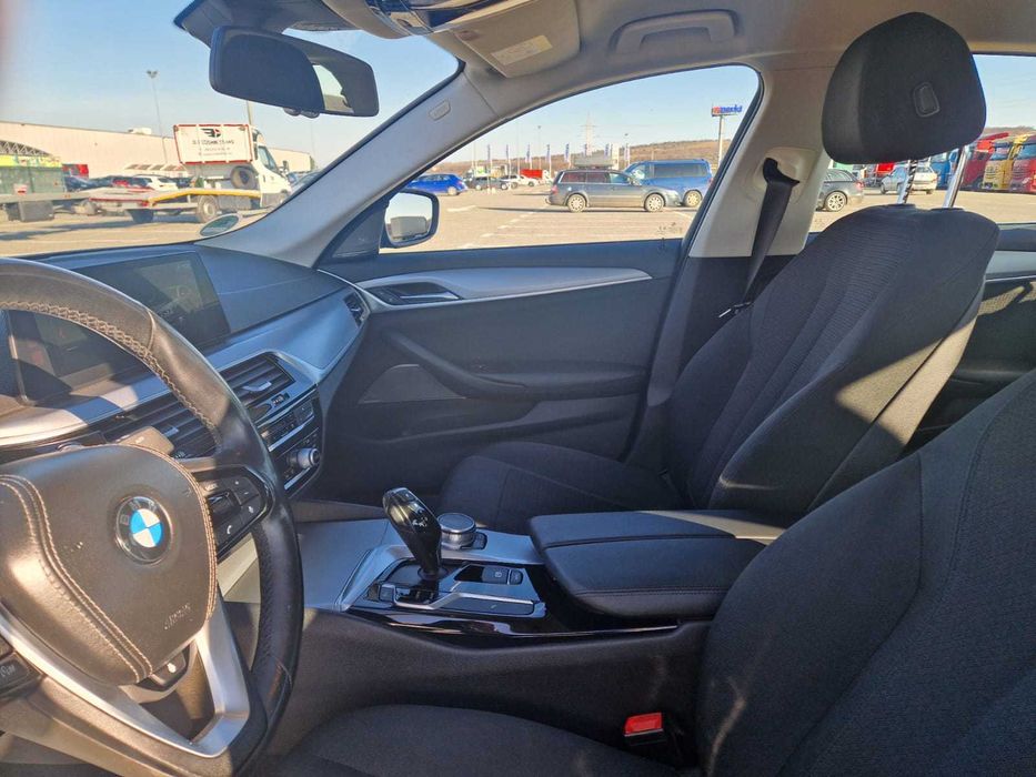 Vand BMW 520 D XDrive an fabricație 2017