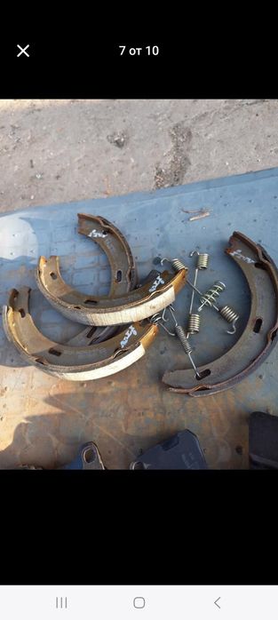 Продавам части от Мерцедес 124 е200 седан и комби